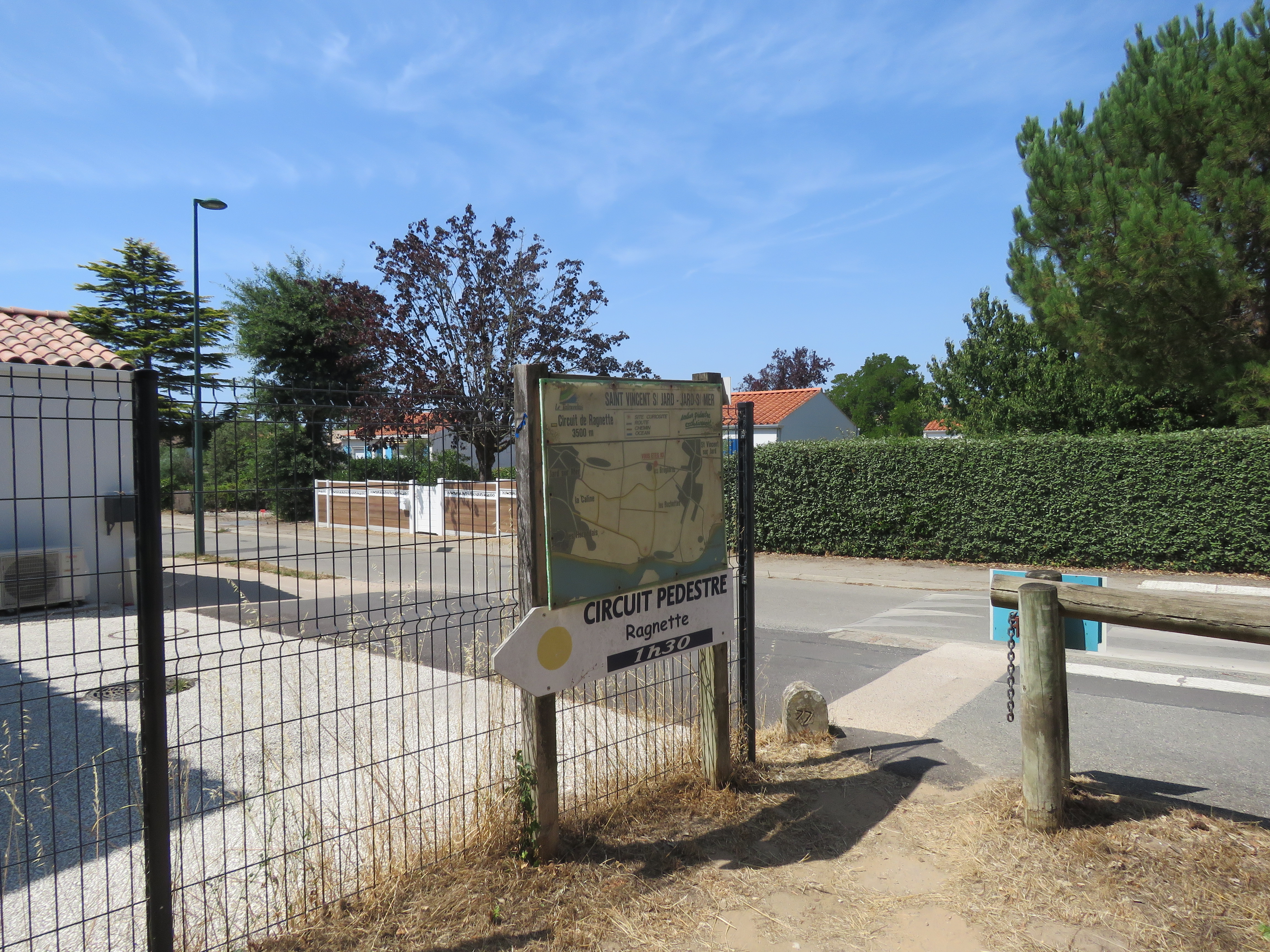 Chemin de forêt vers La Ragnette, à Saint-Vincent-sur-Jard