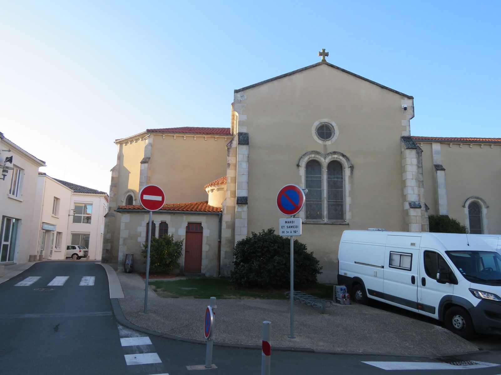 L'église Saint-Nicolas, côté chevet