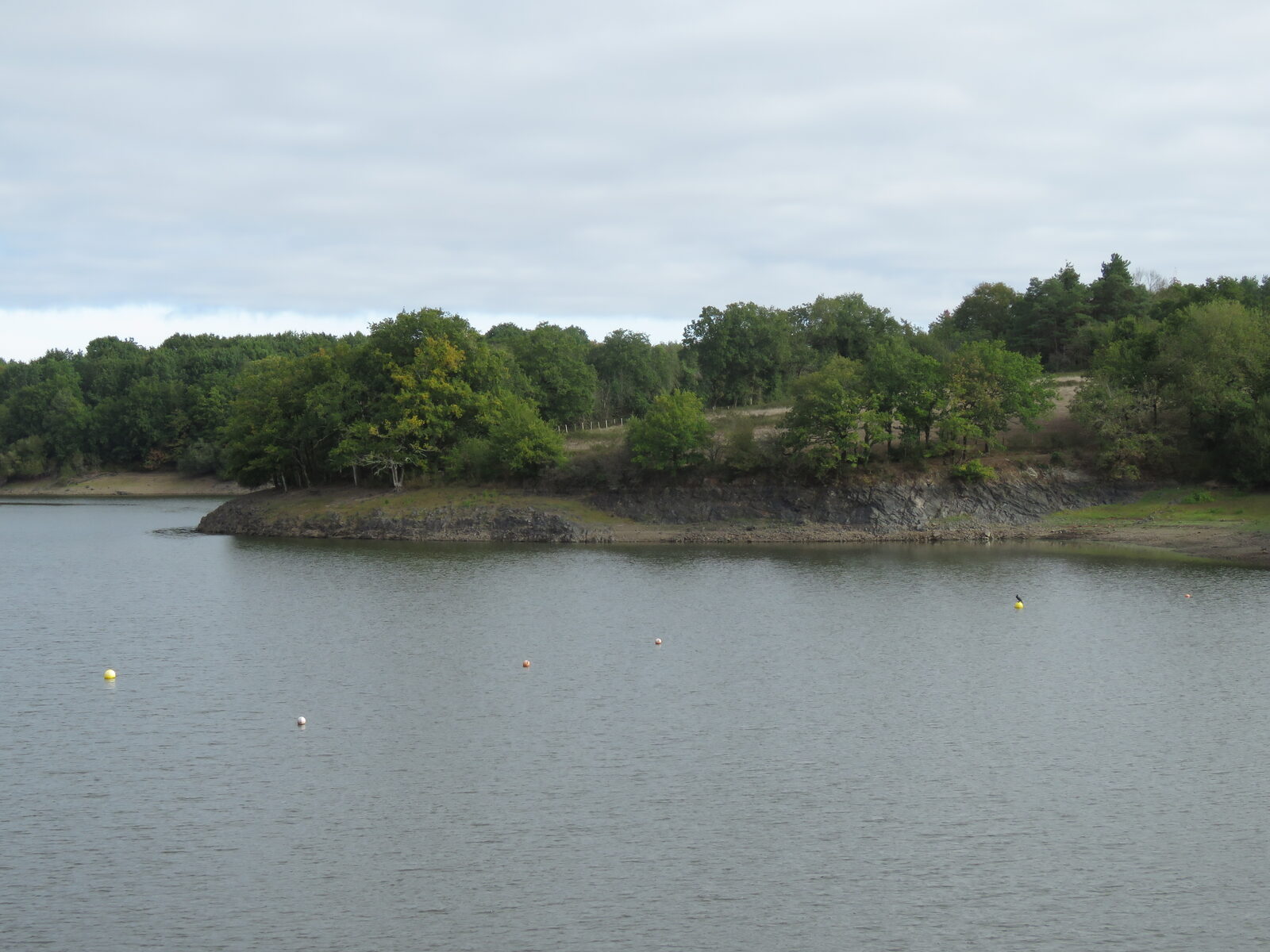 Le lac du Graon vu depuis le barrage